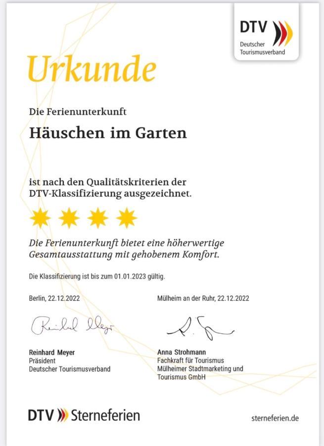 Haeuschen Im Garten In Der Muelheimer Altstadt Muelheim an der Ruhr Exterior photo